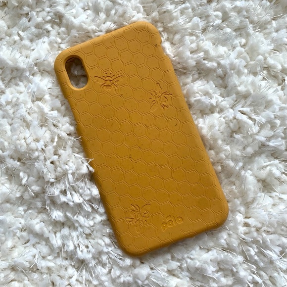 Pela Accessories - Pela Honeybees Biodegradable iPhone XR Case